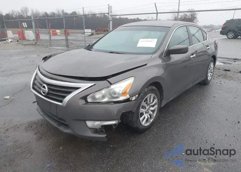 2015 Nissan Altima 2.5/2.5 S/2.5 Sl/2.5 Sv из США, поврежденный, VIN 1N4AL3AP0FN883611